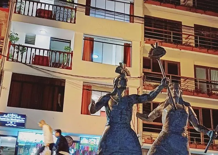 Hotel Raymi