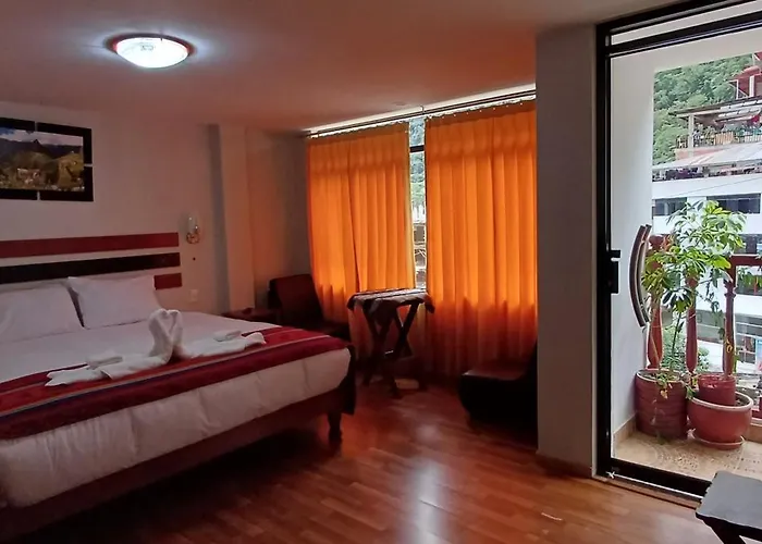 Hotel Raymi